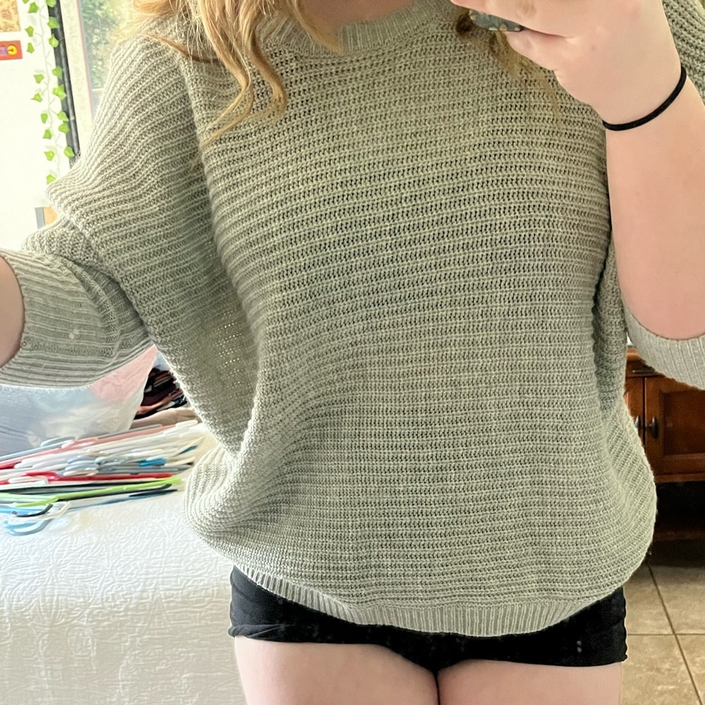 Misia Women’s Sleeve Sweater Buttoned Sleeves Knit